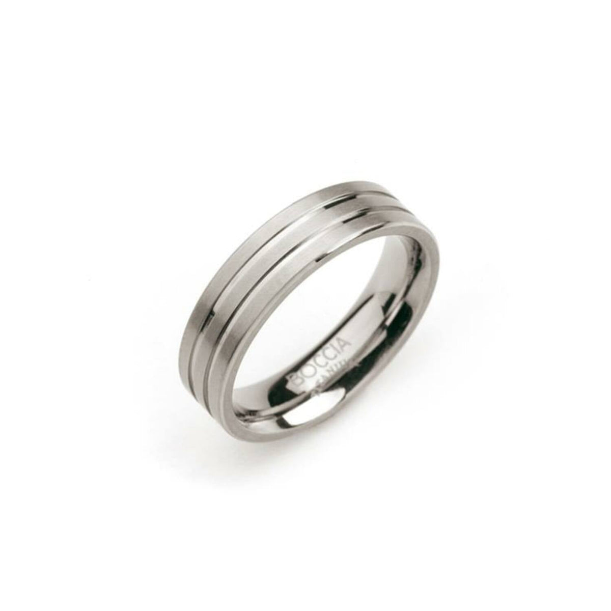 Anillo de titanio con dos líneas horizontales pulidas y acabado brillante.