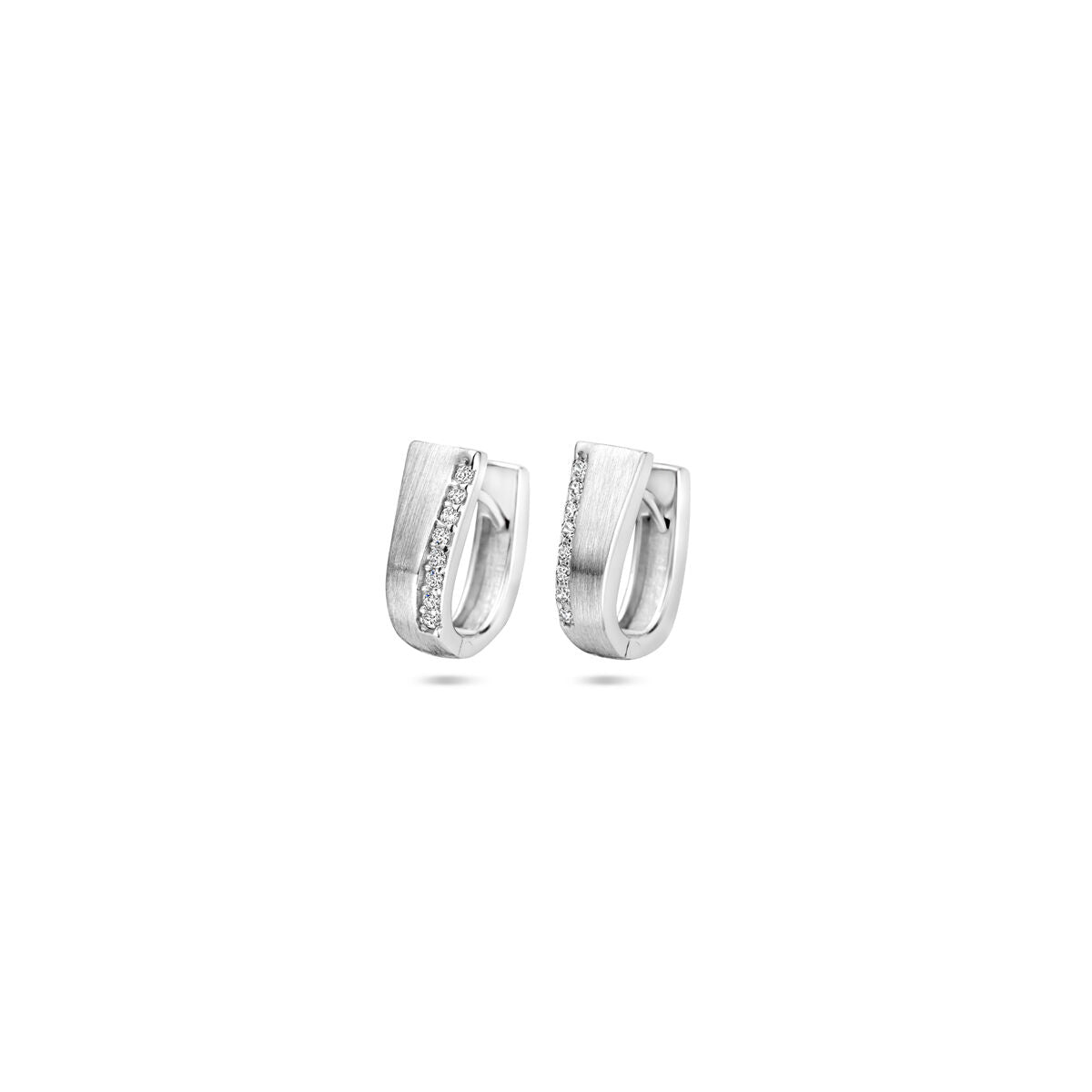 Pendientes de aro de 14 mm en plata pulida/mate, con zirconias brillantes.