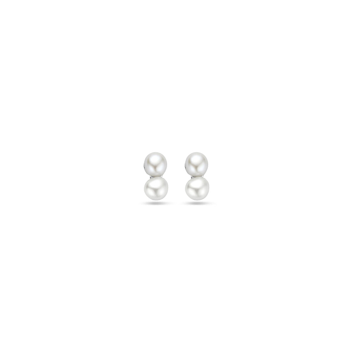 Pendientes de perla de 5,5 mm en plata rodiada.