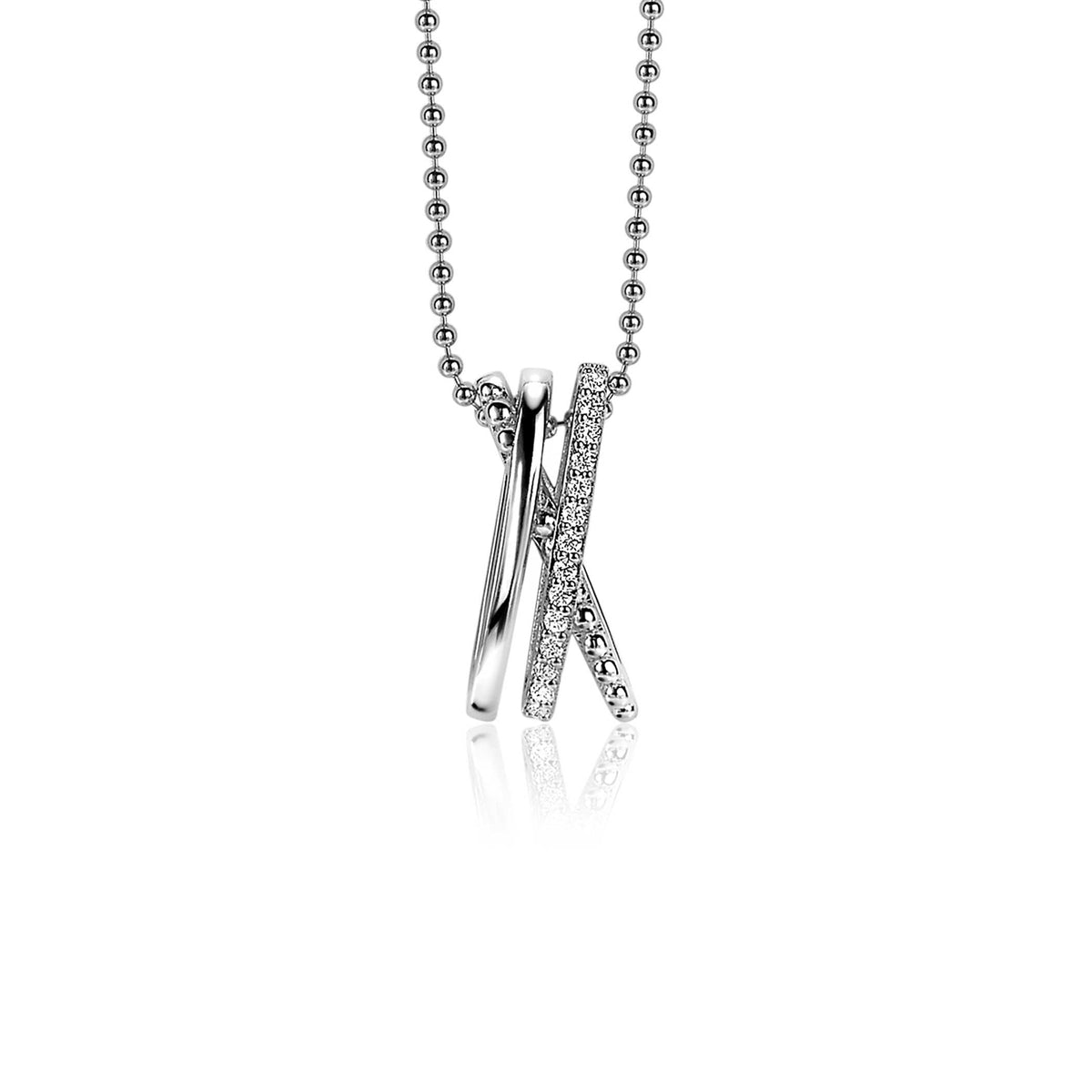 Colgante de plata con diseño moderno, adornado con circonitas brillantes.