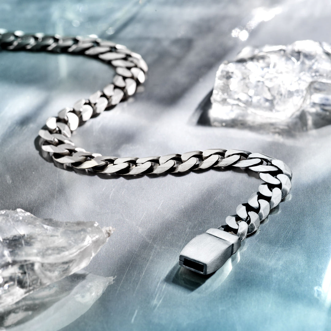 armband gourmette 8-zijdes geslepen 8,2 mm zilver geoxideerd