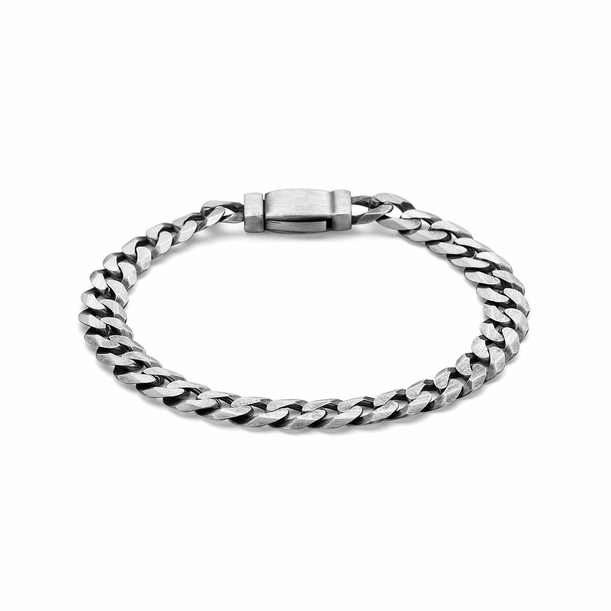 Pulsera gourmette de 8 lados pulidos de 8,2 mm en plata oxidada.