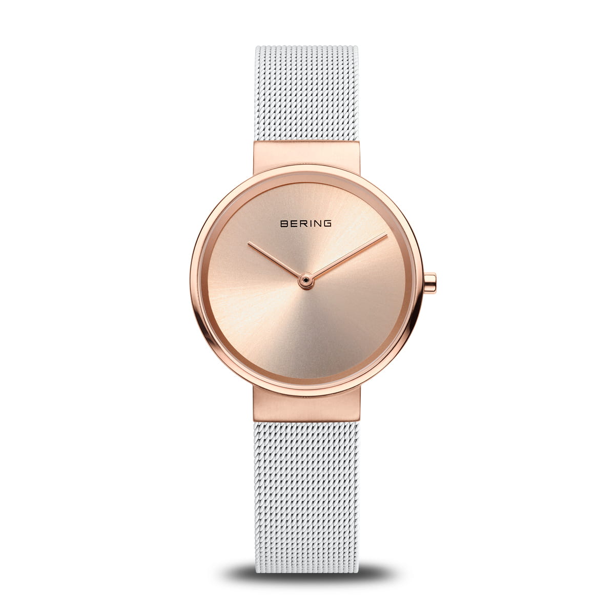 Reloj de dama con esfera rosada y correa de malla plateada.