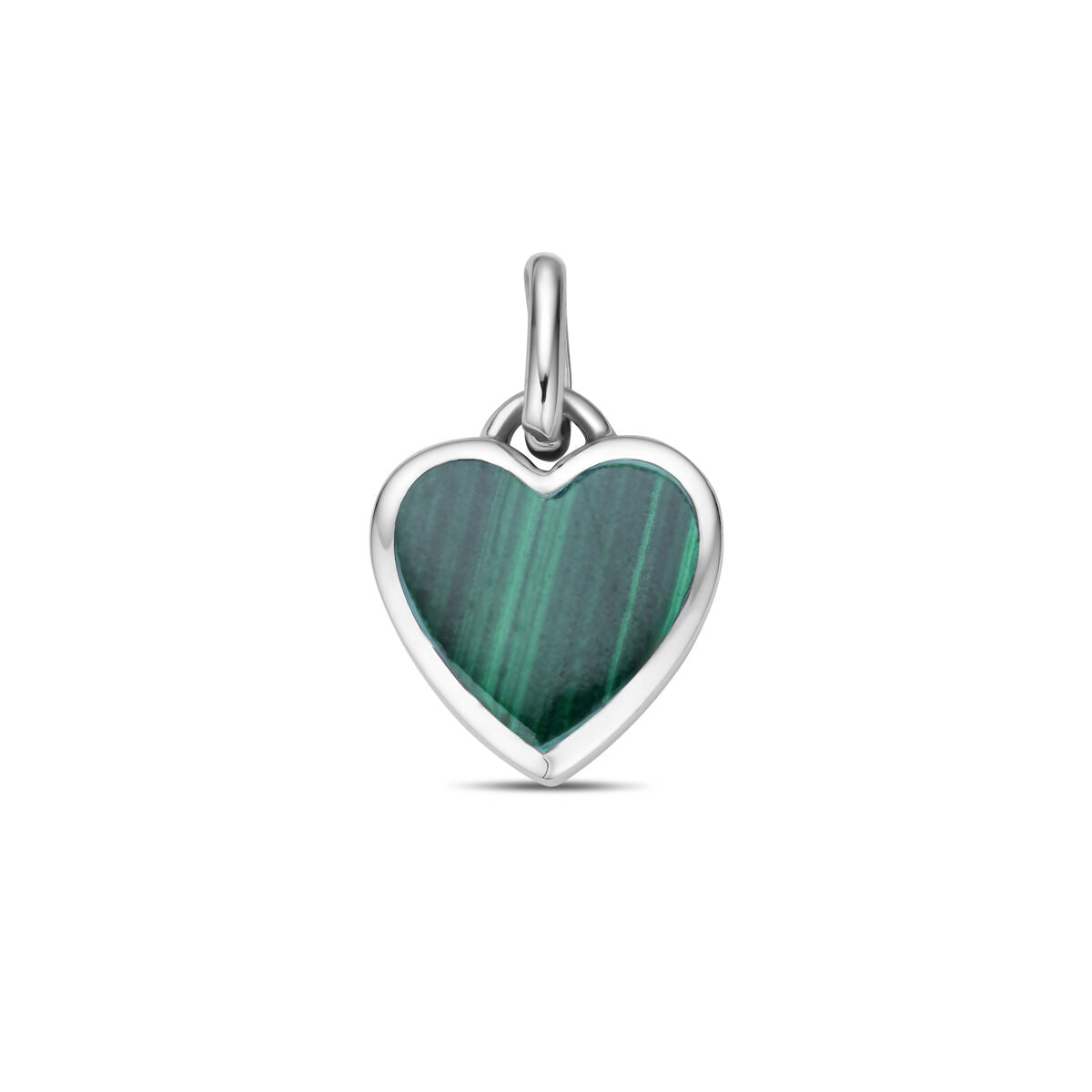 Colgante en forma de corazón de malaquita con acabado de plata rodiada.
