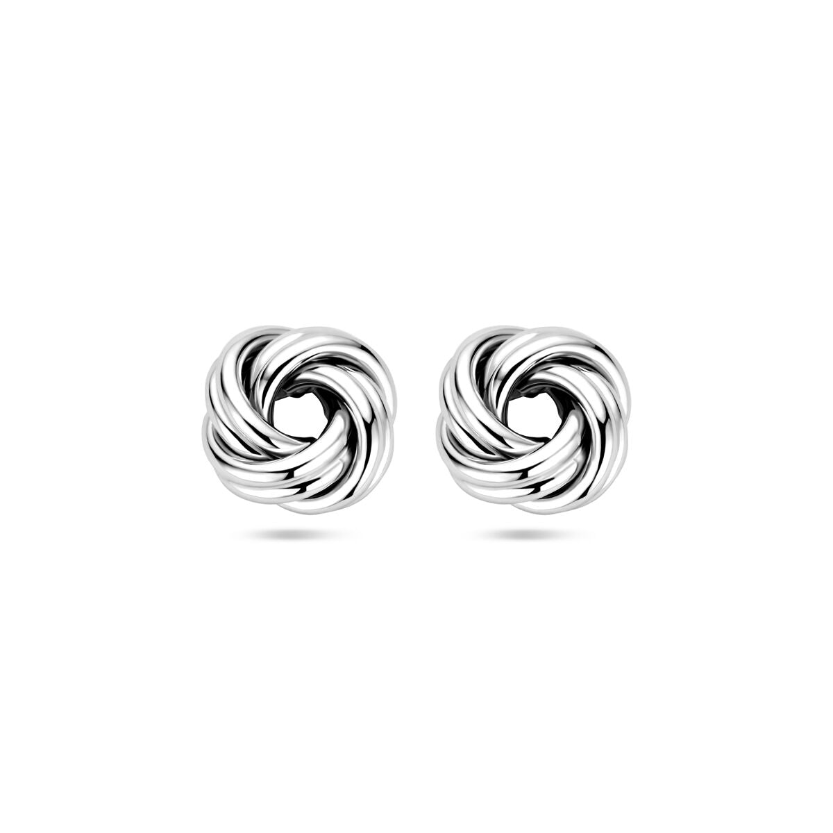 Pendientes de nudo de plata rodiada con diseño trenzado y acabado brillante.