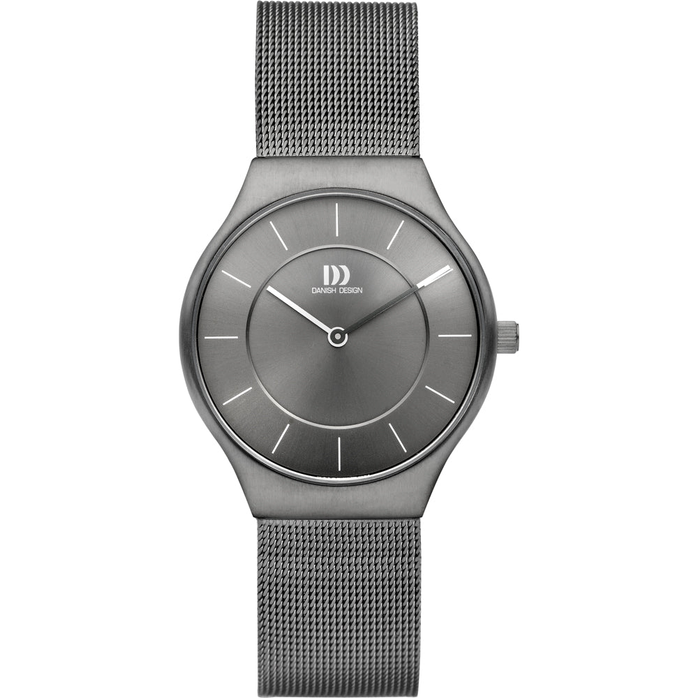 Reloj con esfera gris y correa de malla metálica, diseño minimalista y elegante.