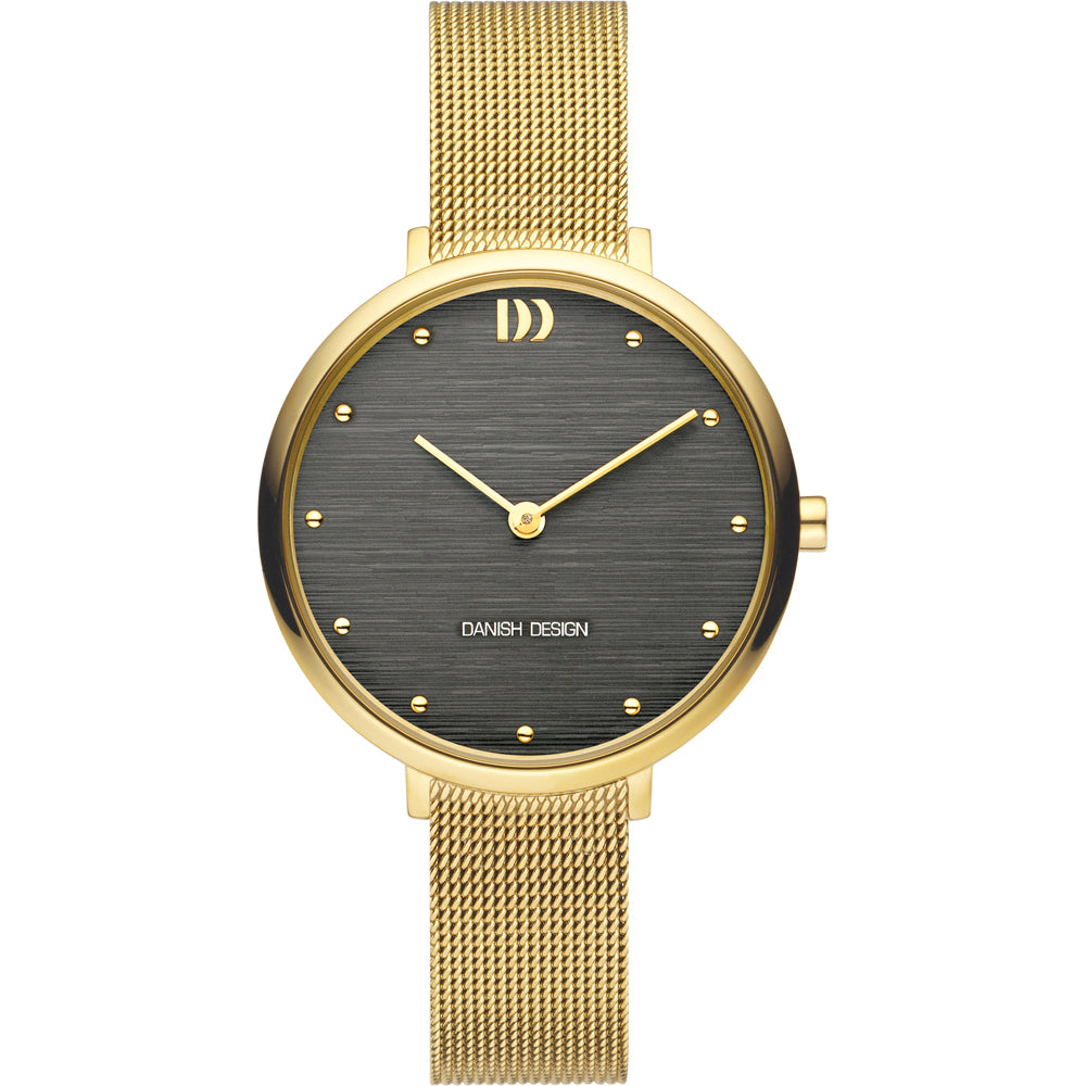 Reloj de esfera dorada con malla de acero inoxidable, detalles en negro y marcadores de hora.