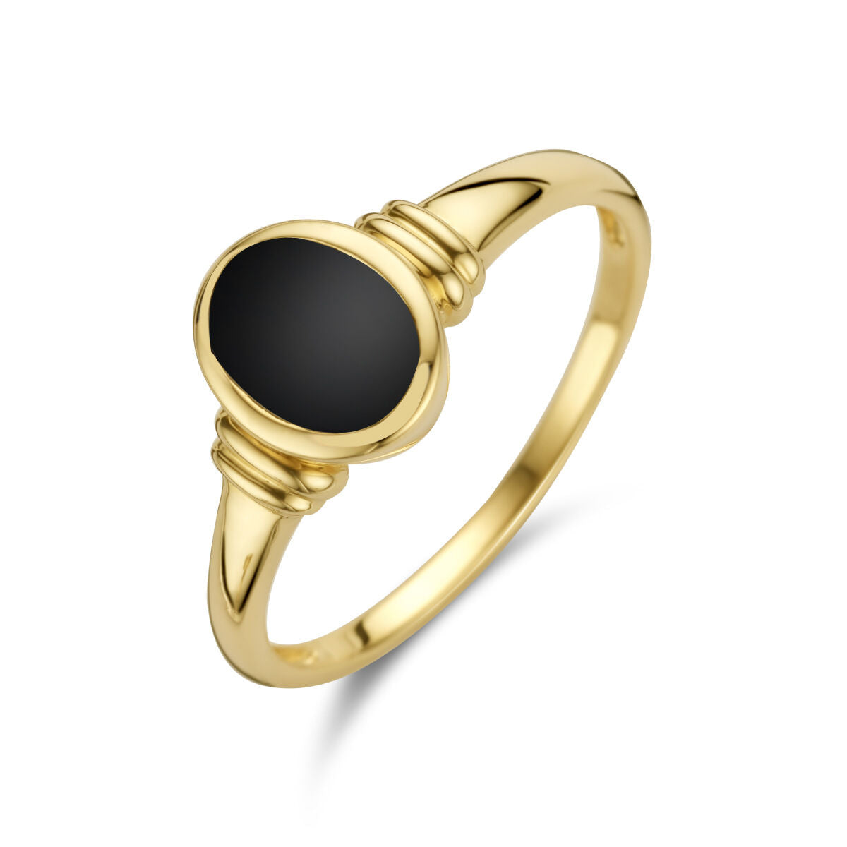 Anillo de ónice en oro amarillo de 14 quilates con diseño ovalado y detalles en relieve.