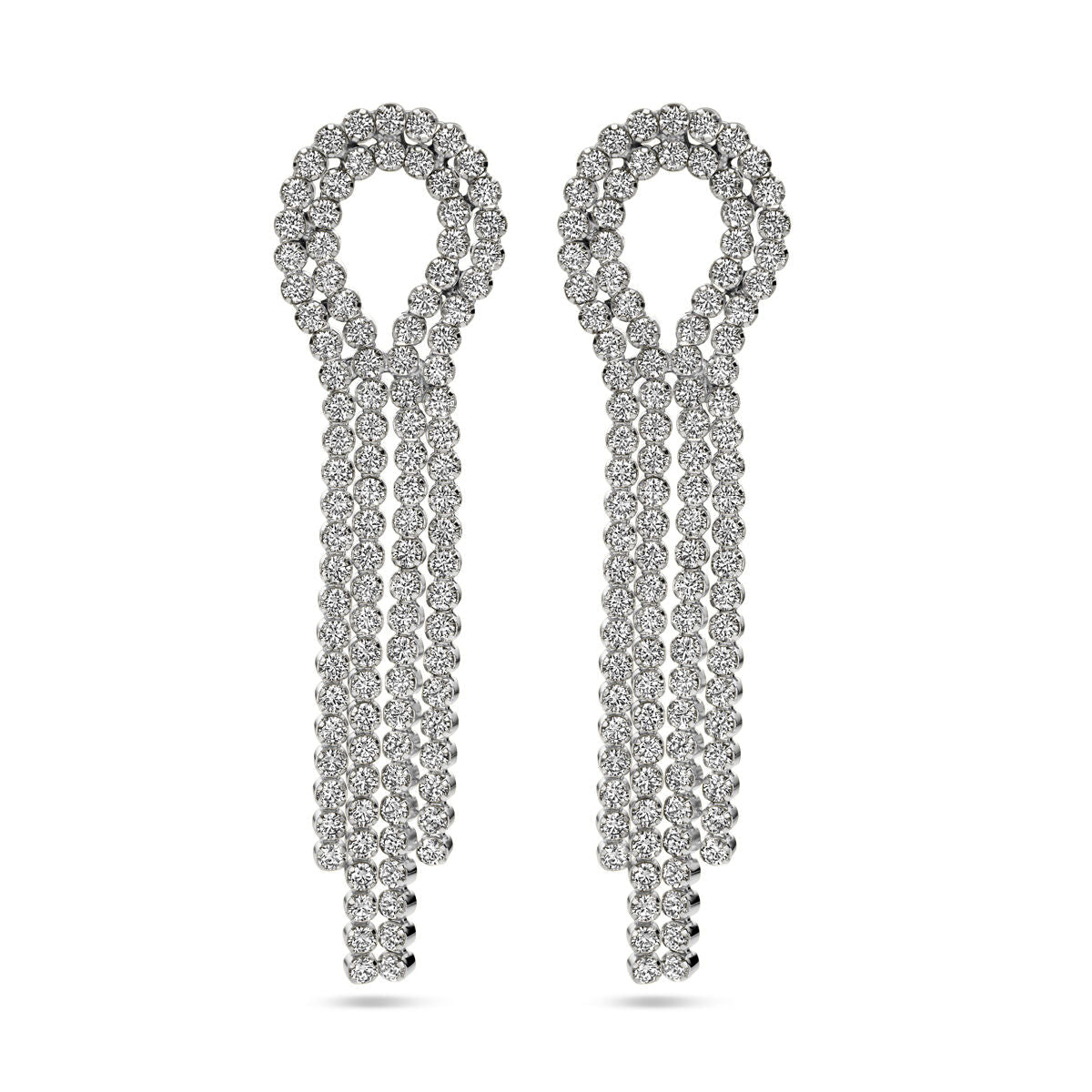 Pendientes largos de zirconia en plata rodiada con diseño en forma de lazo.
