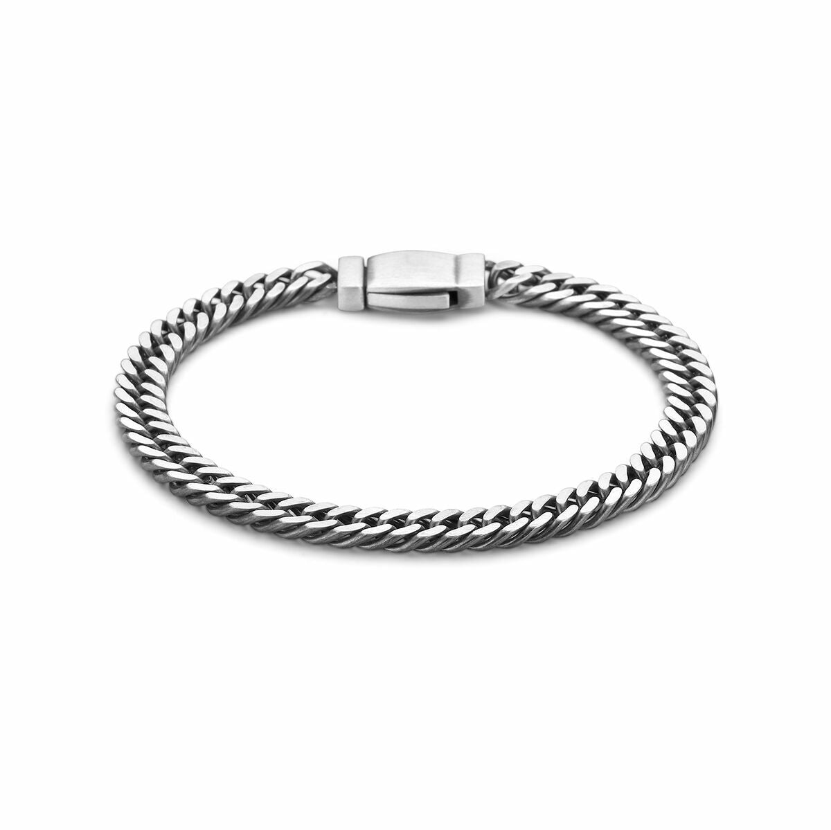 Pulsera de hombre en plata con diseño gourmette de 6,7 mm, acabado oxido.