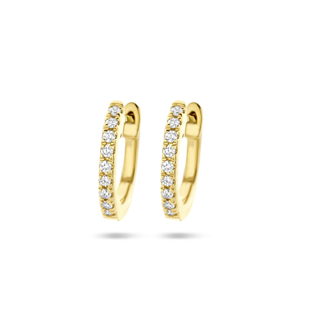 Een paar Van der Kooij Collectie klapoorringen in 14K geelgoud, elk bezet met 0.03ct H SI diamant (totaal 0.06ct), getoond op een effen witte achtergrond.