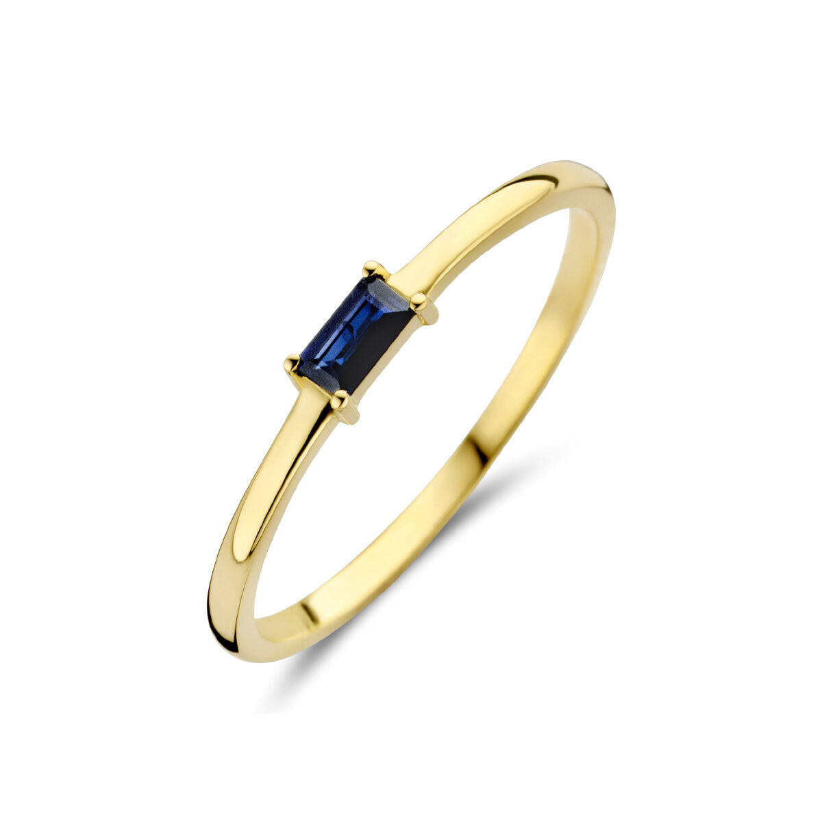 Anillo de oro amarillo de 14 quilates con piedra de nacimiento zafiro de septiembre.