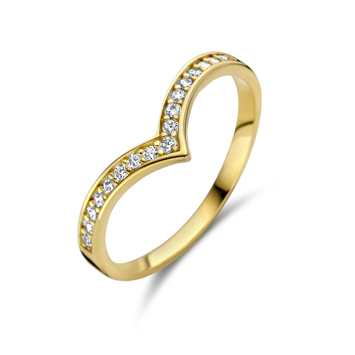 Anillo de oro amarillo de 14K con zirconias brillantes en forma de corazón.