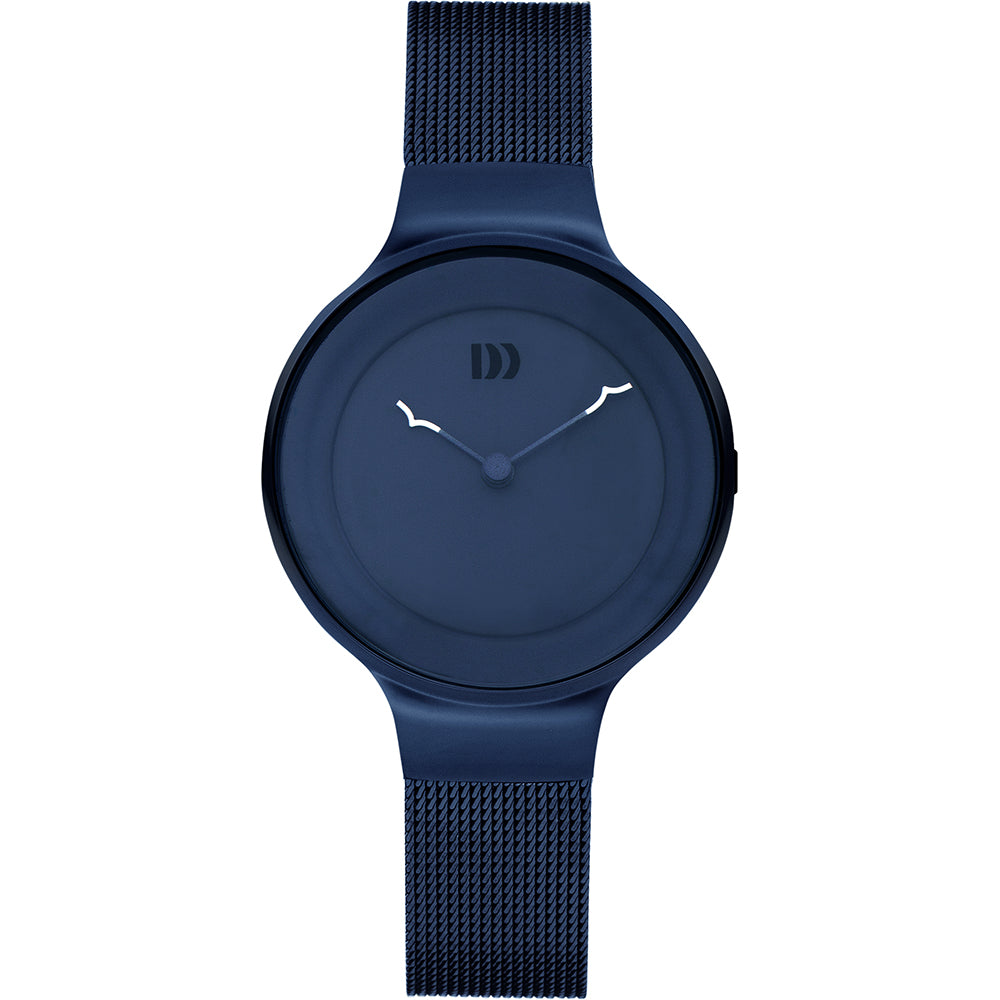 Reloj de esfera azul con correa de malla metálica, diseño minimalista y manecillas blancas.