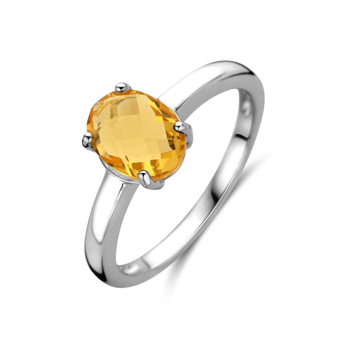 Anillo de plata rhodium con citrino ovalado engastado.