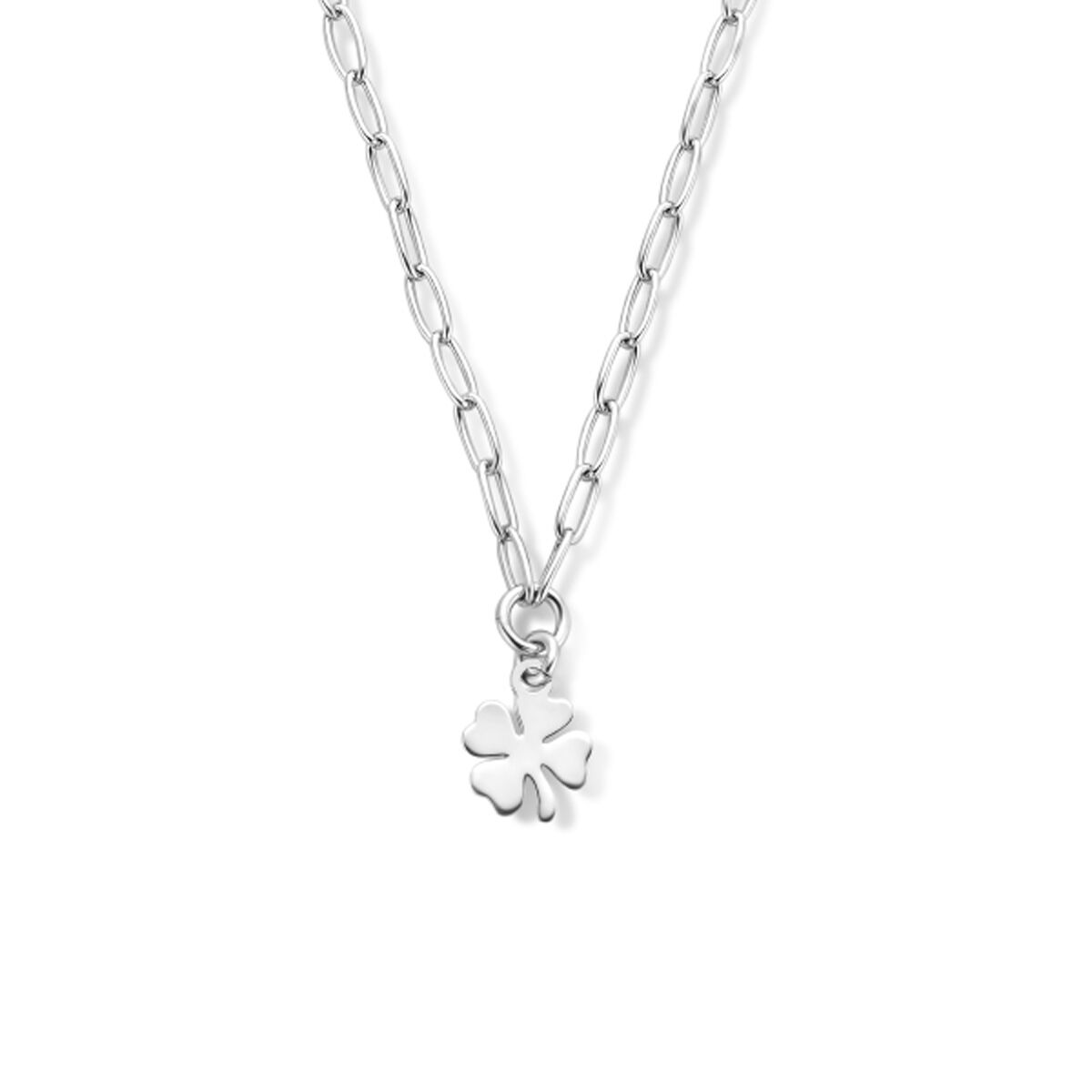 Collar de plata con eslabones y colgante de trébol de cuatro hojas.