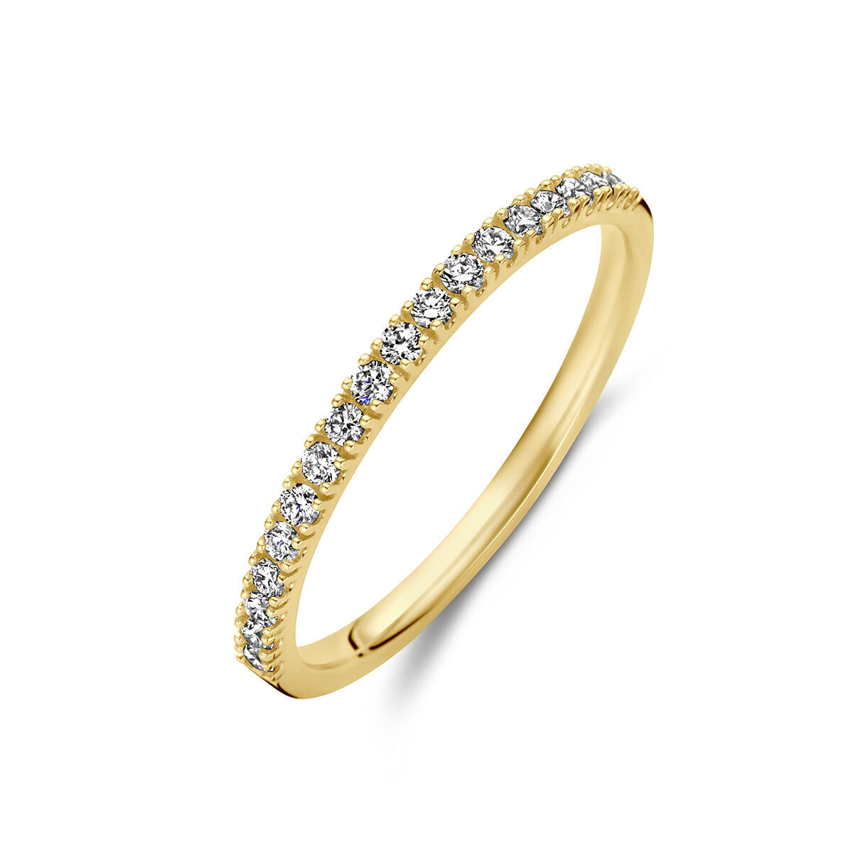 Anillo de oro amarillo de 14K con diamantes de 0.20 ct en un diseño delicado.