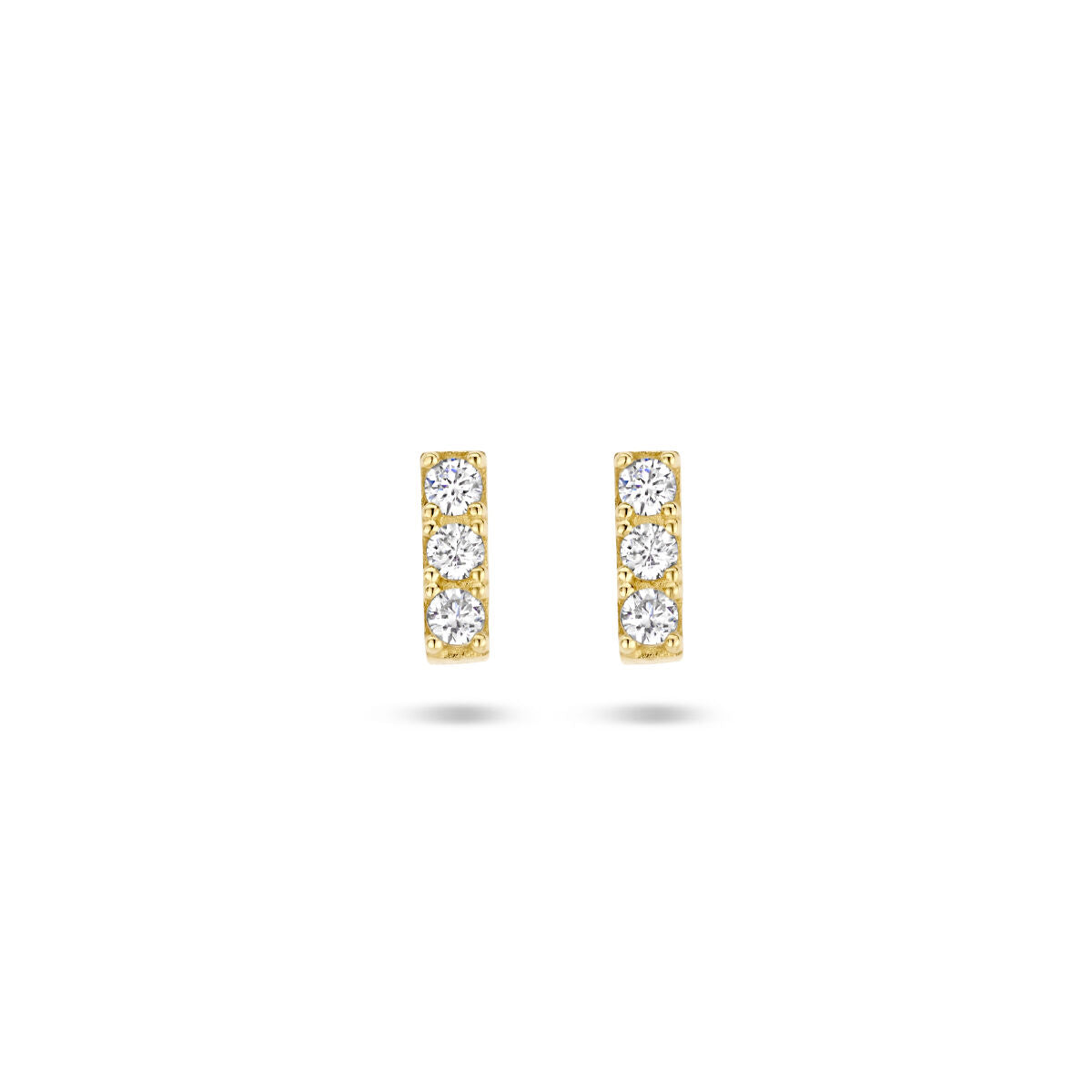 Pendientes de zircón en oro amarillo de 14K con tres piedras brillantes.