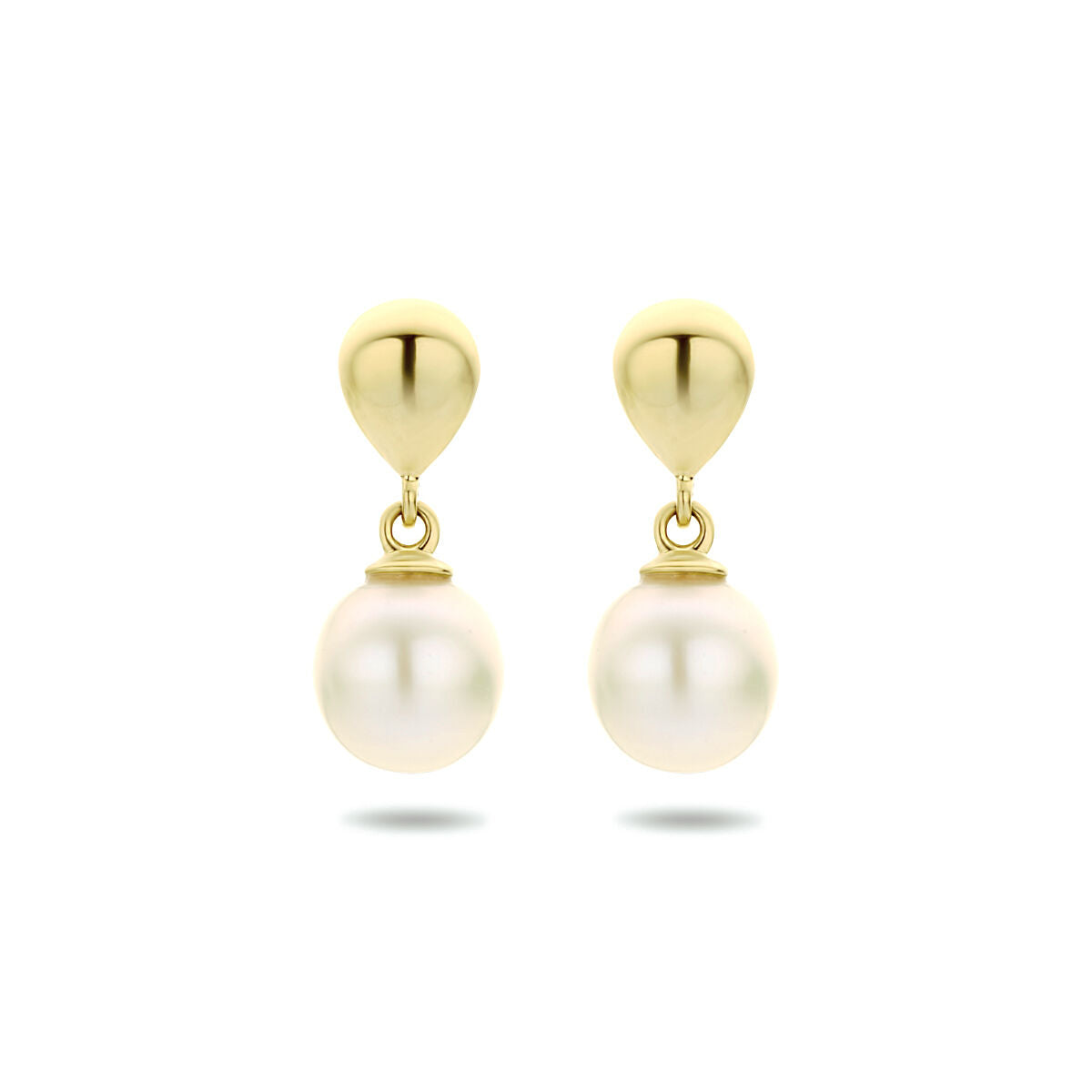 Pendientes largos de perla en oro amarillo de 14 quilates.