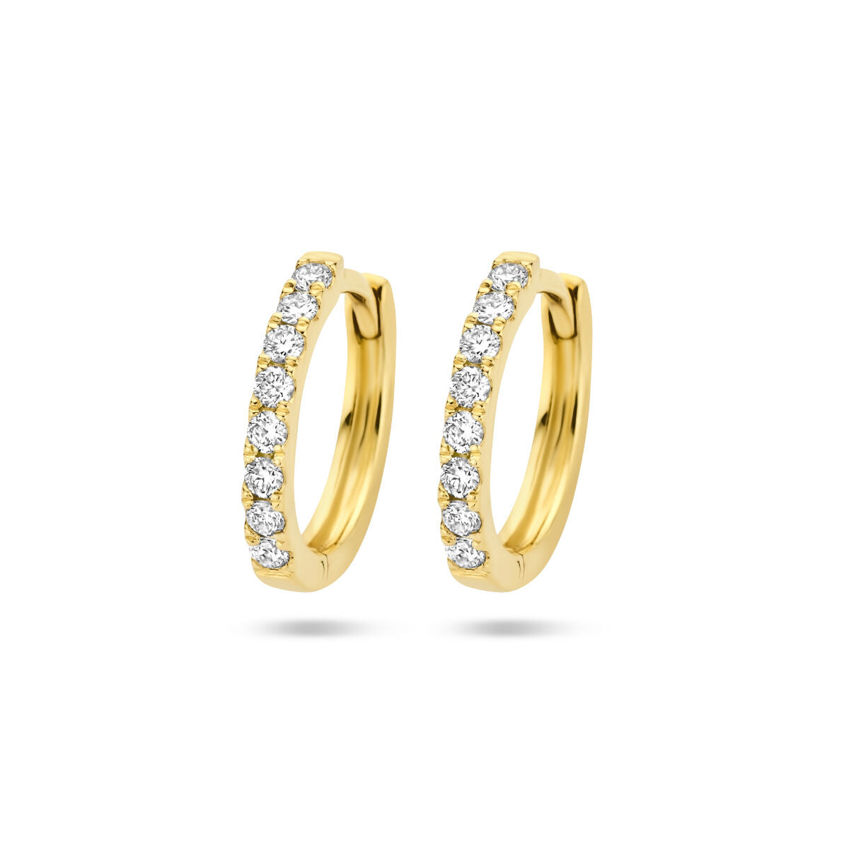 Aros de oro amarillo de 14K con diamantes de 0.15 ct (2x0.075 ct) en un diseño elegante.