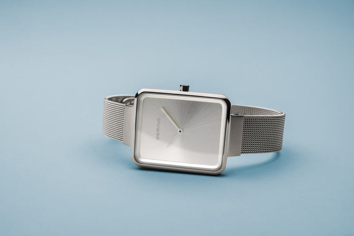 Bering dames horloge zilveren wijzerplaat - 14528-000