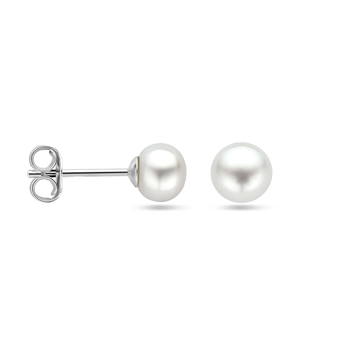 Pendientes de primera puesta con perlas blancas y cierre de acero.