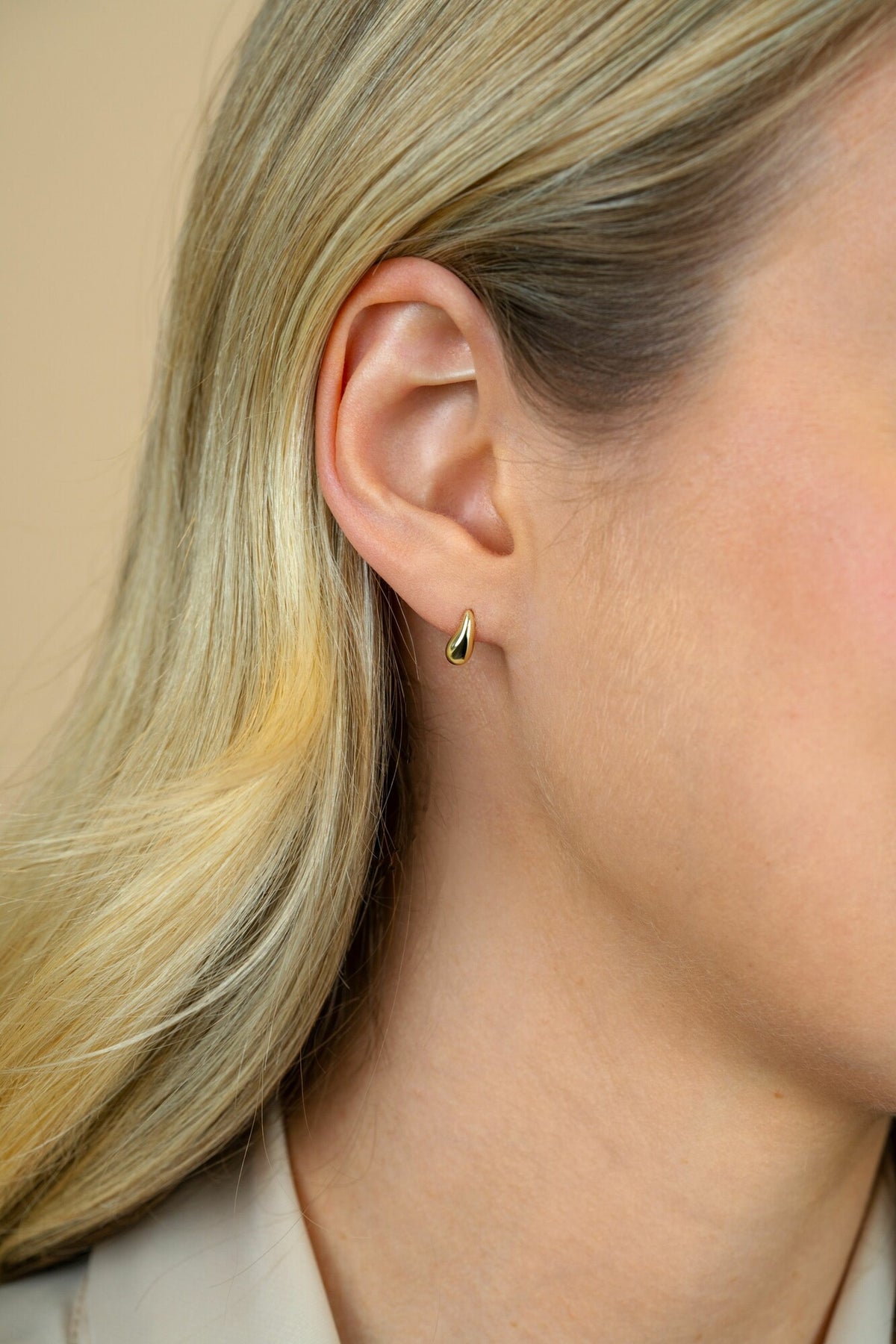 ZINZI pendientes de botón chapado en oro ZIO2719G