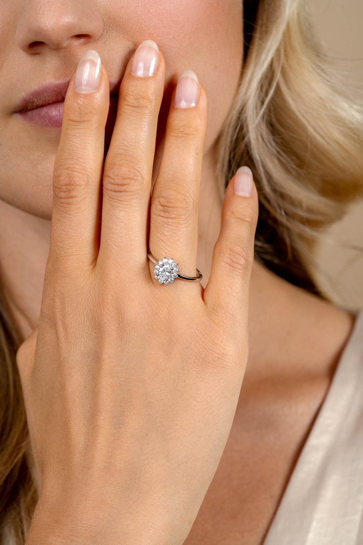 Anillo Chapado en Oro ZIR2699