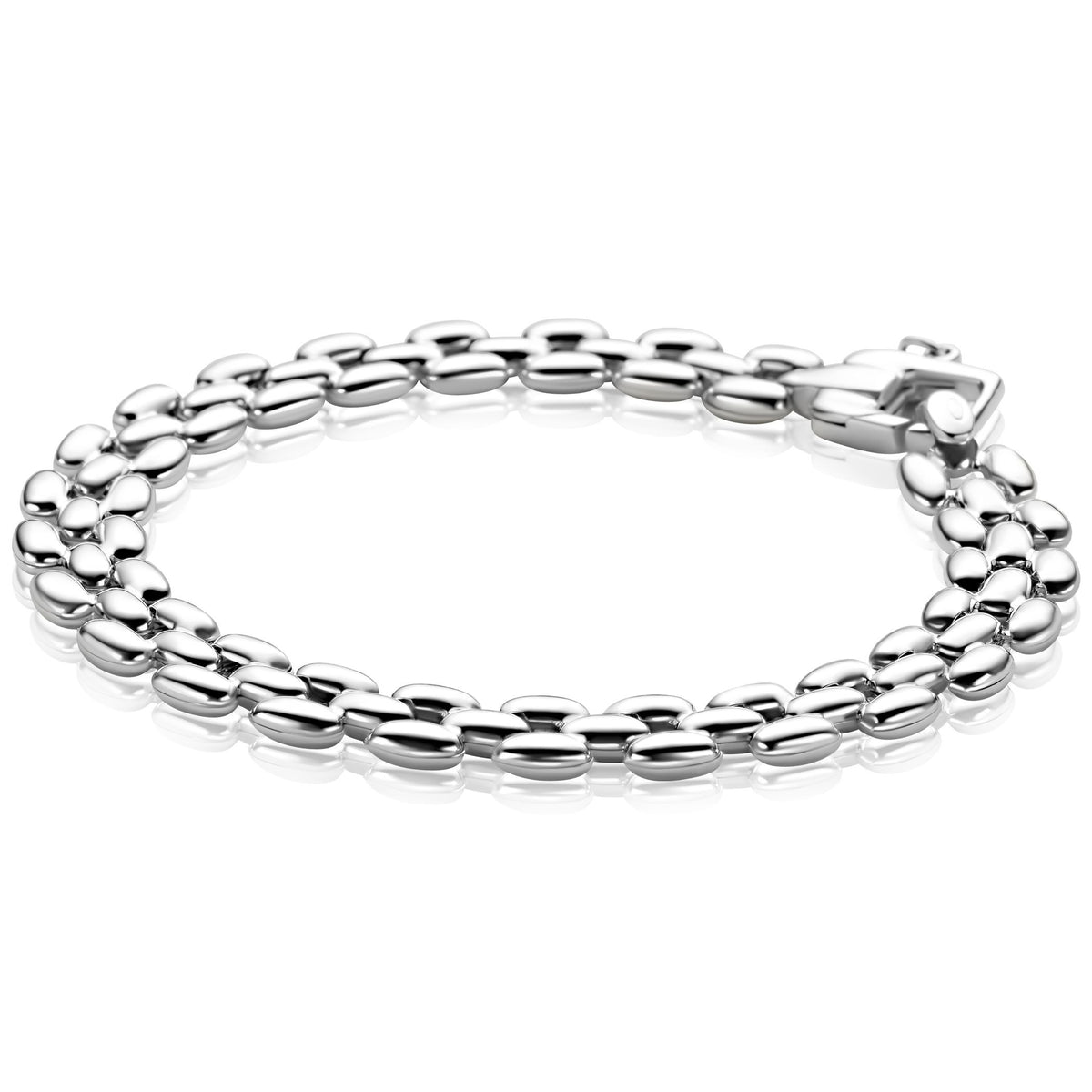 Pulsera de plata con eslabones ovalados y cierre de langosta.