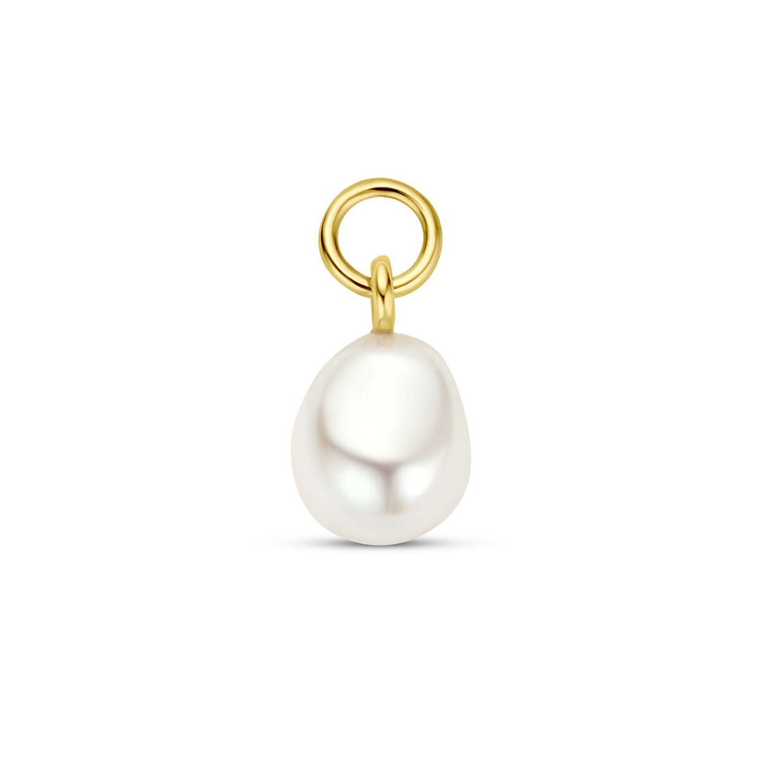 Een enkele witte hanger parel 18,5 mm met onregelmatige vorm, gezet in een 3 micron geel verguld zilver hanger van Van der Kooij Collectie, getoond op een effen witte achtergrond en geïnspireerd door tijdloze elegantie.