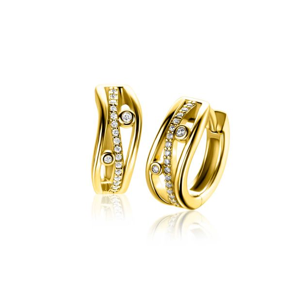 Pendientes de aro dorados con detalles de circonitas brillantes.