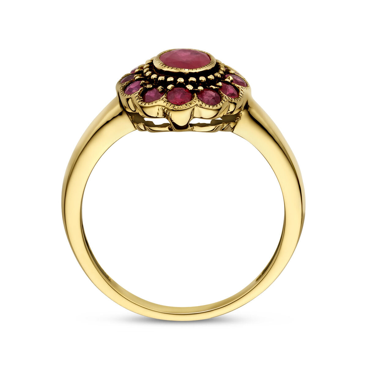 De Van der Kooij Collectie ring robijn 14K geelgoud is een geelgouden ring met een ronde centrale robijn, omlijst door kleinere robijnen en verfijnd gedetailleerde zetting.