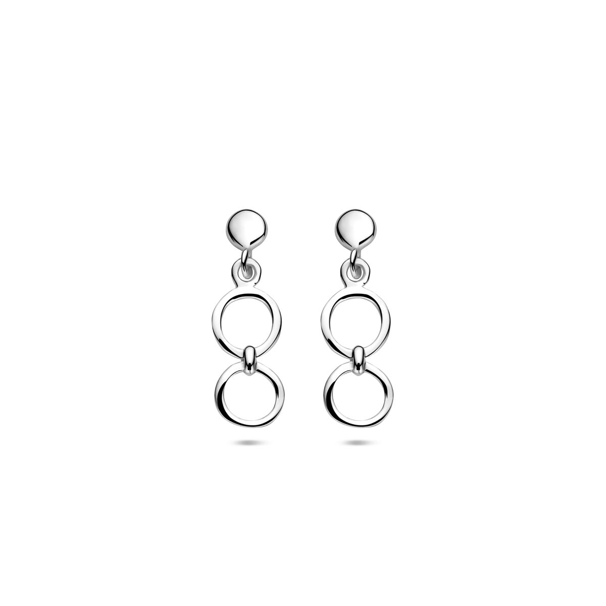 Pendientes largos de plata rodiada en plata 925 con diseño de aros entrelazados.