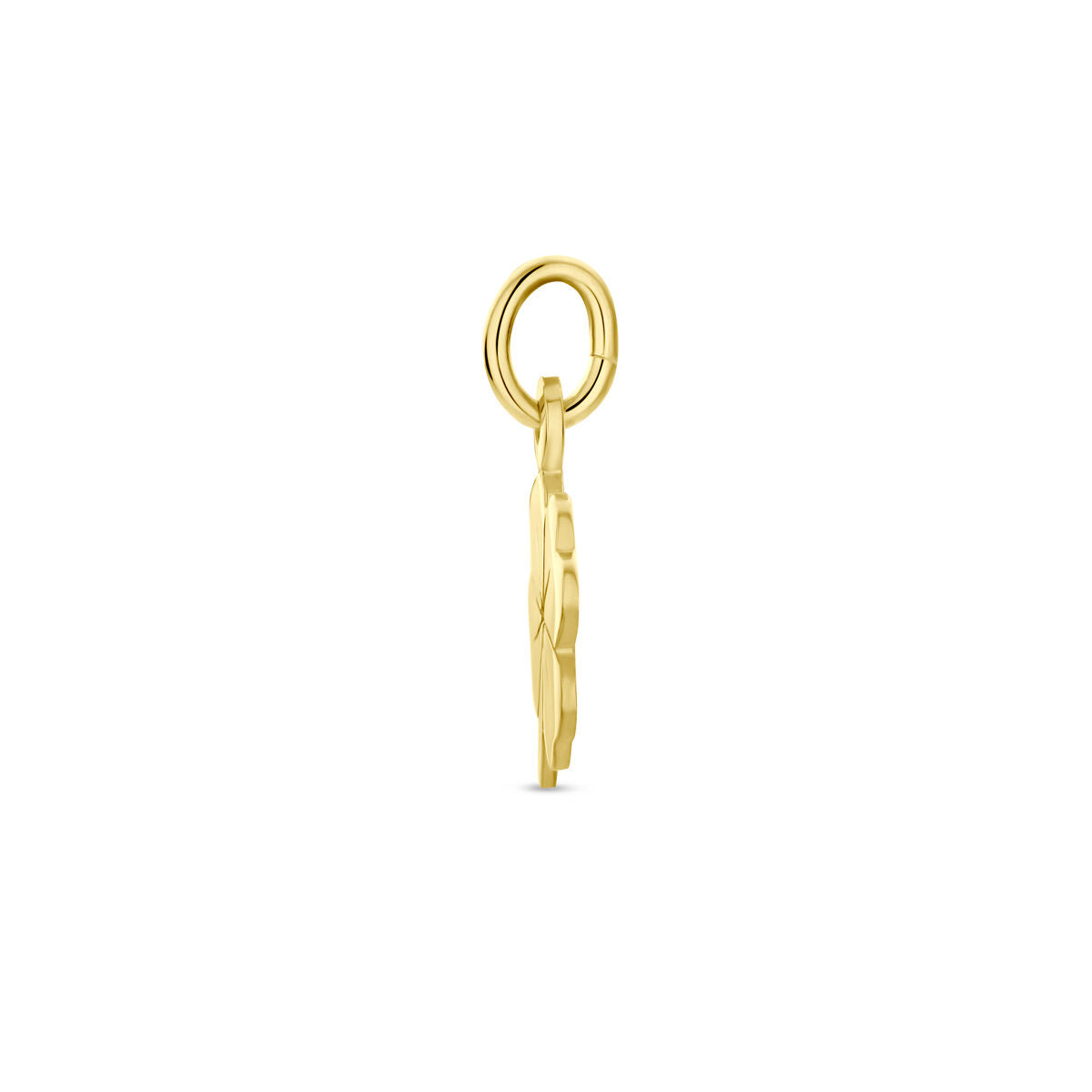 Colgante de trébol en oro amarillo de 14 quilates con un diseño texturizado.