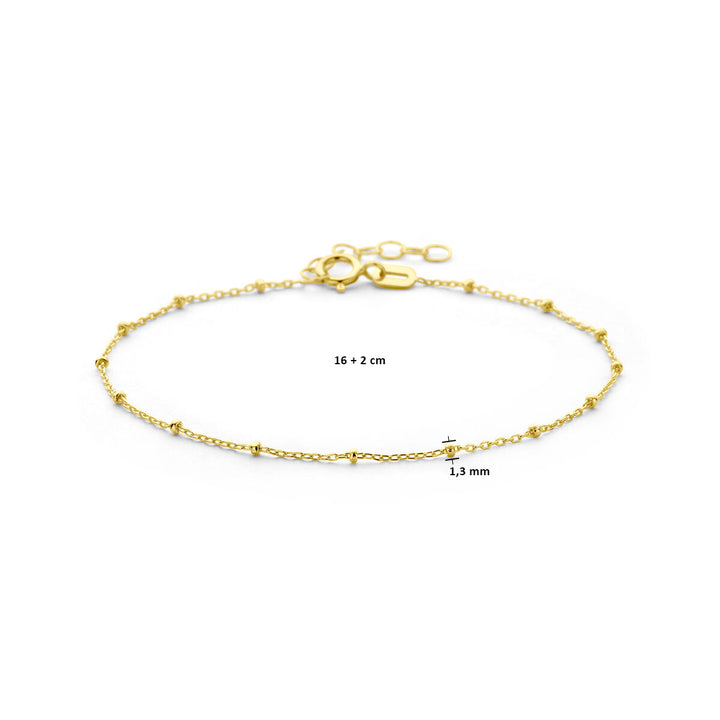 De Van der Kooij Collectie armband bolletjes is een delicate 14K geelgouden armband met bolletjes, een dunne ketting van 1,3 mm dik en een verstelbare lengte van 16 + 3 cm met extra schakels en karabijnsluiting.