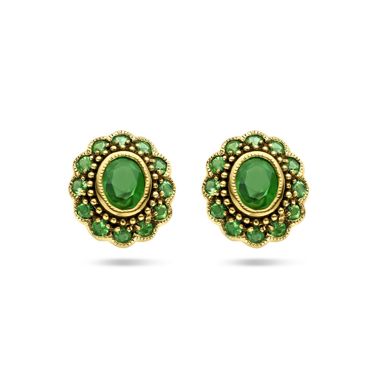 Pendientes de oro amarillo de 14K con esmeraldas, con diseño floral y detalles en relieve.