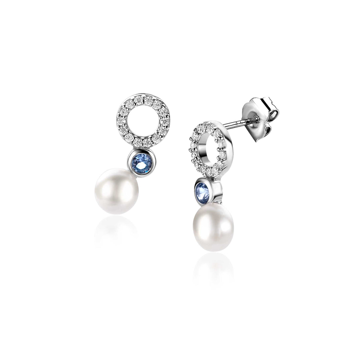Pendientes de plata con perlas y detalles en circonitas y piedra azul.