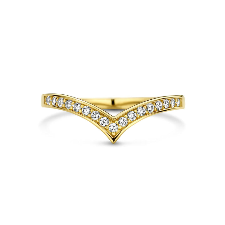 De ring v zirkonia 14K geelgoud van Van der Kooij Collectie is een visgraatvormige ring van 14k geelgoud, met een rij zirkonia stenen langs de bovenste V voor een elegante look.