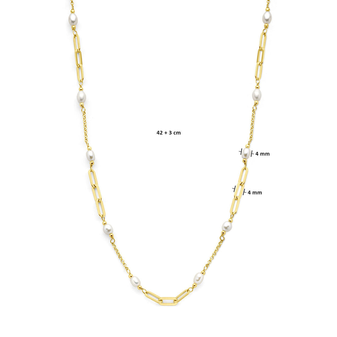 De Van der Kooij Collectie zilver vergulde ketting dames met parels (3 micron verguld, geel) heeft langwerpige schakels en zoetwaterparels van 4 mm. Lengte: 42 cm + 3 cm verlenging. Getoond op een witte achtergrond.