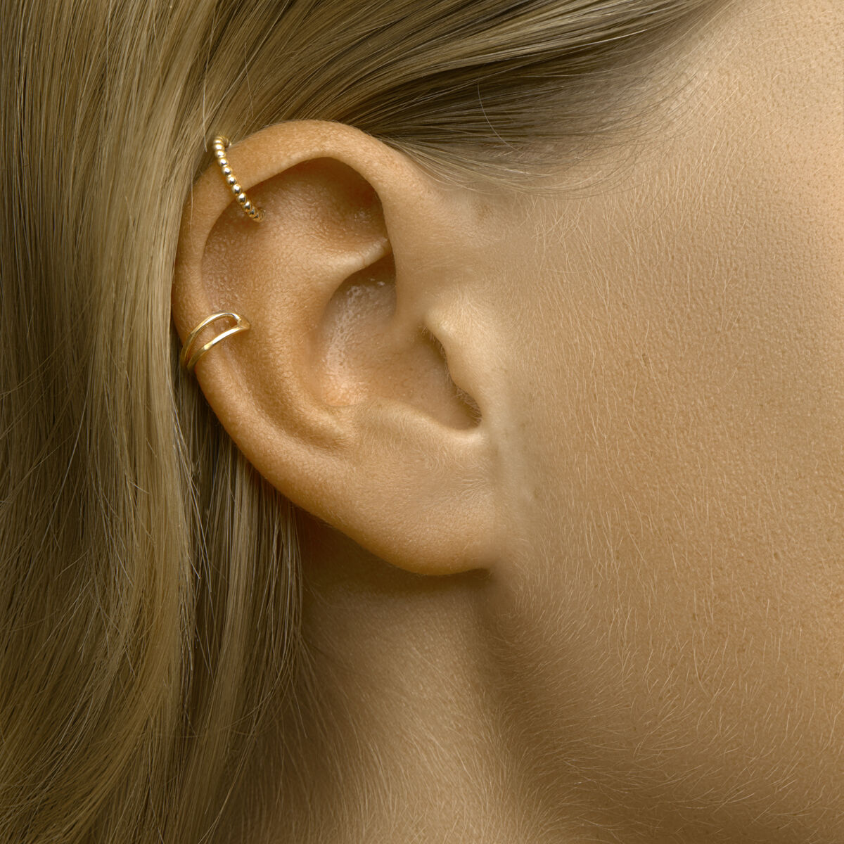 earcuff por pieza en oro amarillo de 14K