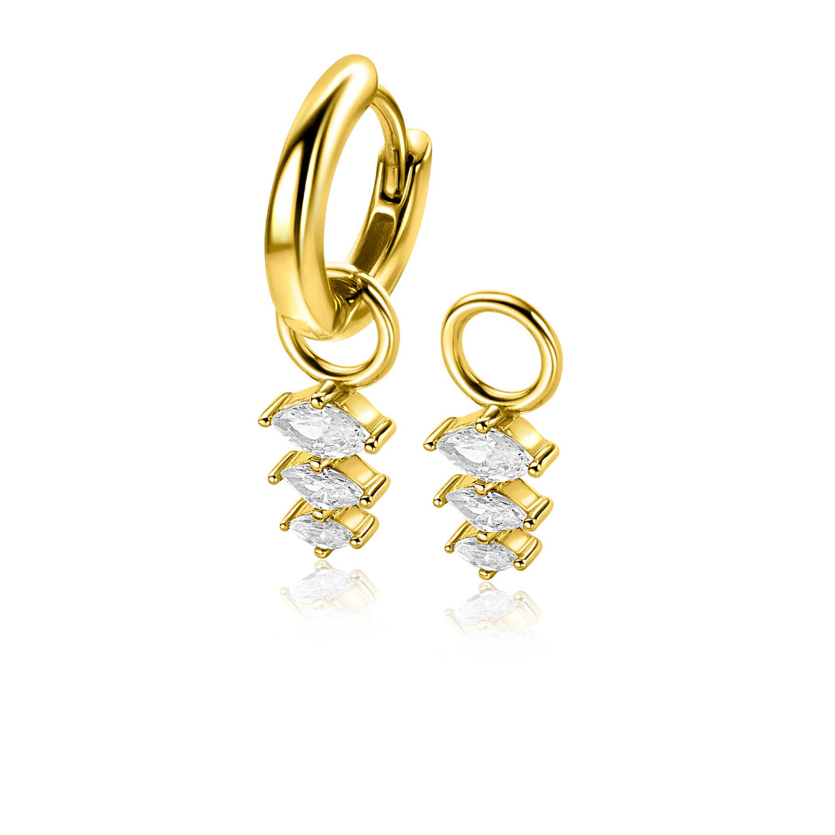 Pendientes de aro dorados con charms de plata y detalles brillantes en forma de escamas.