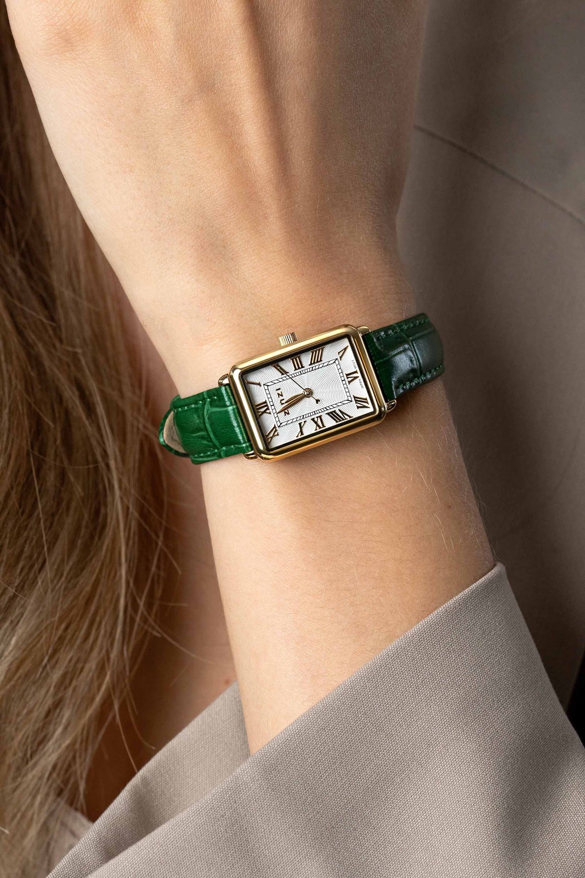 Reloj de mujer color plata acero Ziw1907