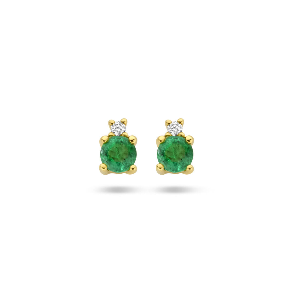 Pendientes de oro amarillo con esmeraldas y diamantes de 0.015 ct.