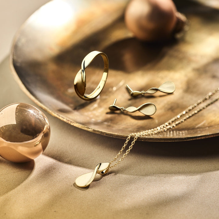 oorhangers poli/mat 14K geelgoud