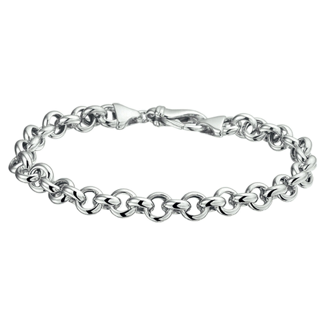 De Van der Kooij Collectie jasseron 7,0 mm armband is zilver gerhodineerd met ronde, in elkaar grijpende schakels en stevige karabijnsluiting, stijlvol getoond tegen een witte achtergrond.