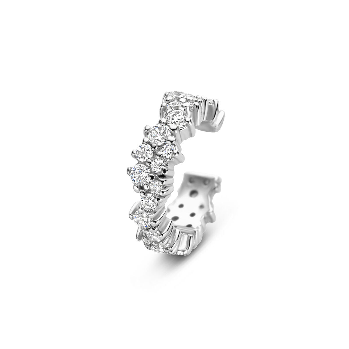 Ear cuff plateado con circonitas, acabado en rodio, con diseño curvado y detalles brillantes.