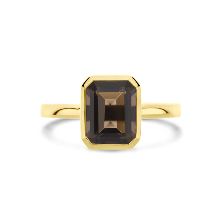 De Van der Kooij Collectie ring rookkwarts 14K geelgoud heeft een rechthoekige, smaragd geslepen rookkwarts edelsteen op een eenvoudige gepolijste gouden band, zichtbaar vanaf de voorkant.