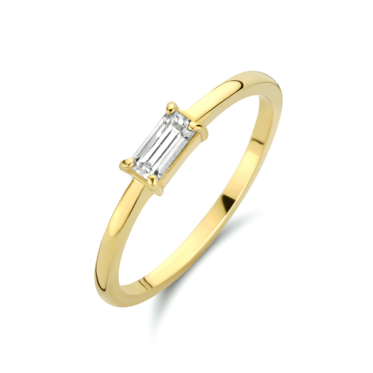 Anillo de oro amarillo de 14 quilates con zirconia en corte rectangular.