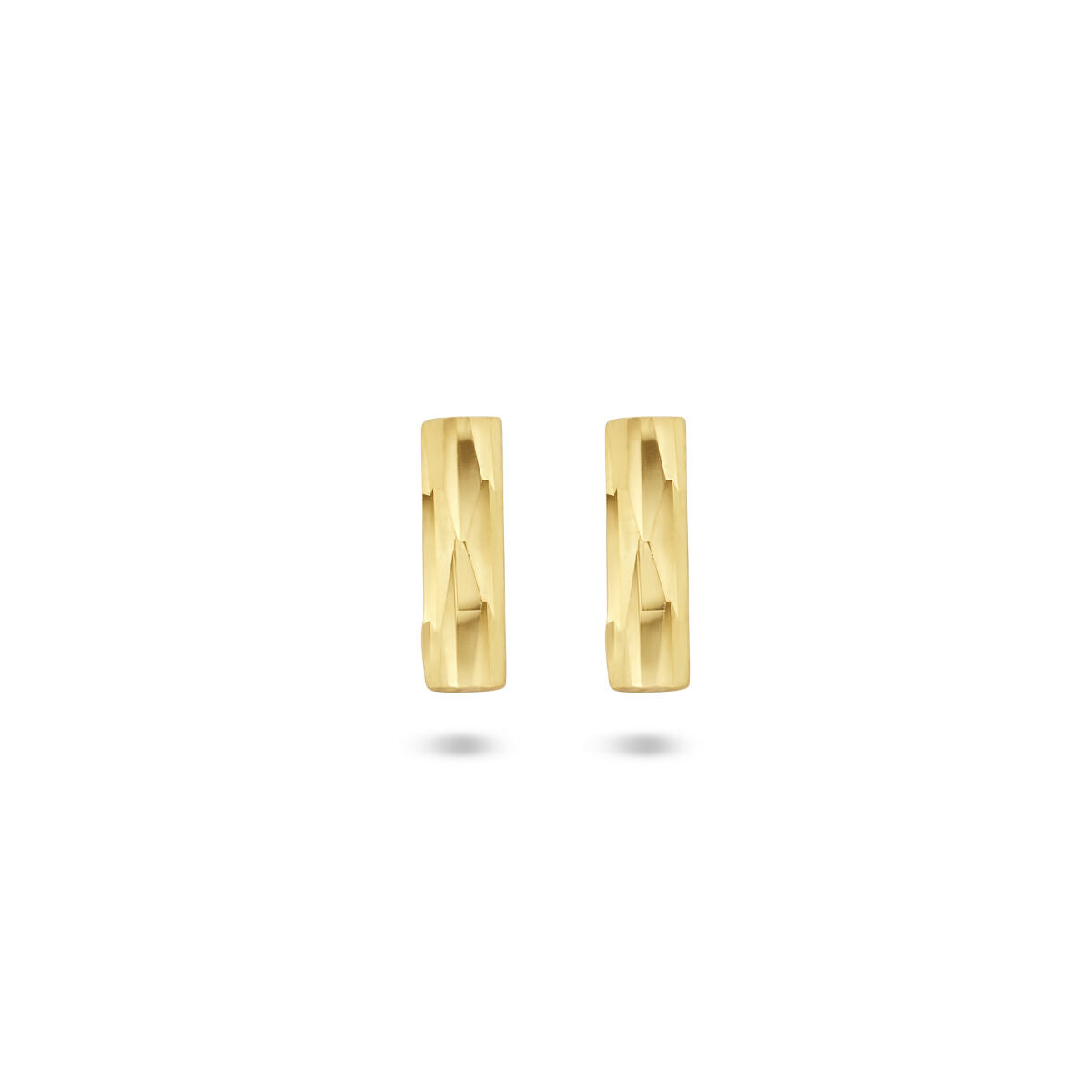 Pendientes de barra en oro amarillo de 14K con acabado diamanteado.