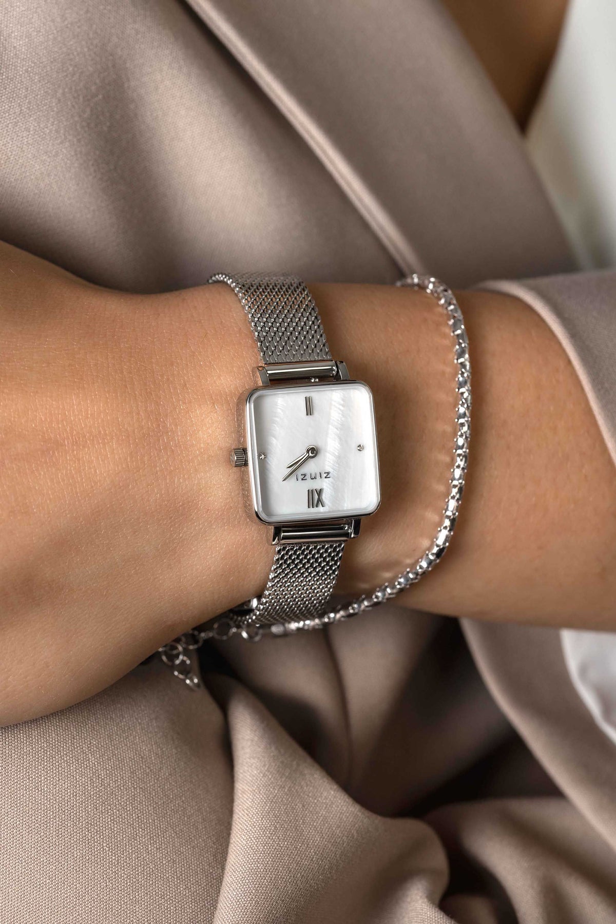 Reloj de mujer color plata acero Ziw1717